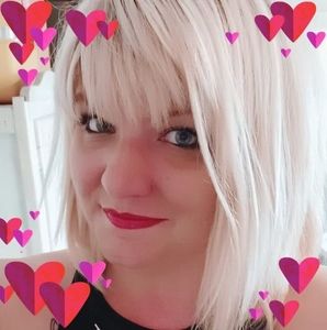 Meet your Posher, Connie